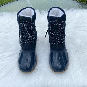 Navy blue quilted duck boots 10 tartan plaid white Sherpa fur lined winter boots